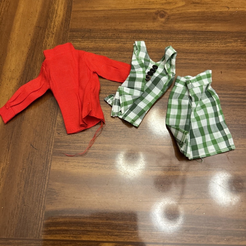 Barbie Vintage Green Gingham Check Skirt & Top Hong Kong‎